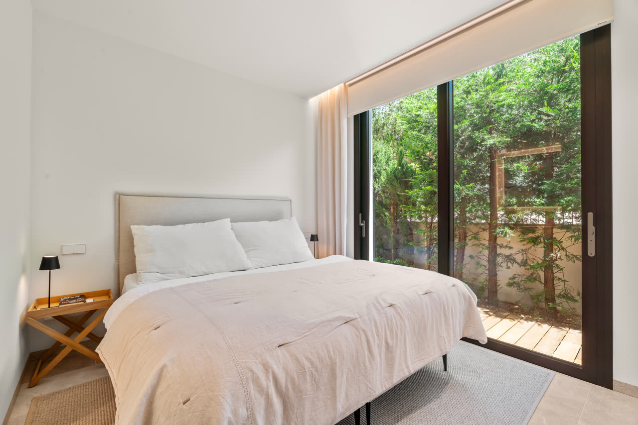 Landscaped communal garden path in the boutique residence
